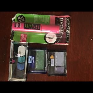Maybelline make up bundle